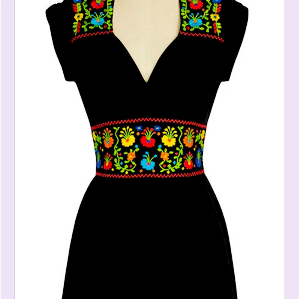 ISO Trashy Diva Del Rio dress 10-12